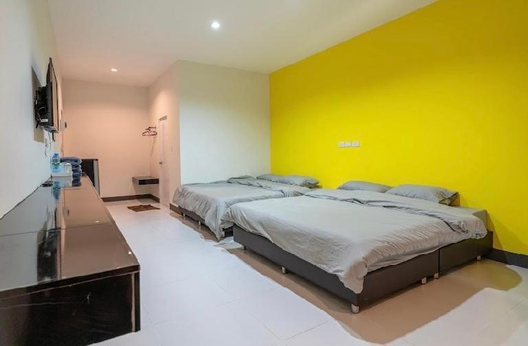 แอ่ว-ดีld Hotel&Residences Ngao Exterior photo
