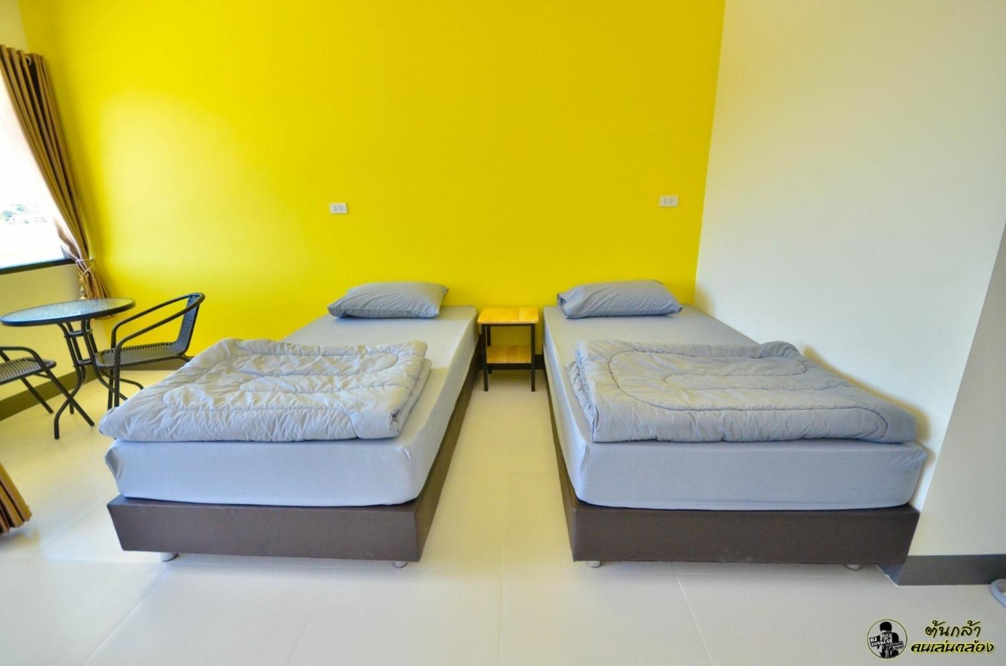 แอ่ว-ดีld Hotel&Residences Ngao Exterior photo
