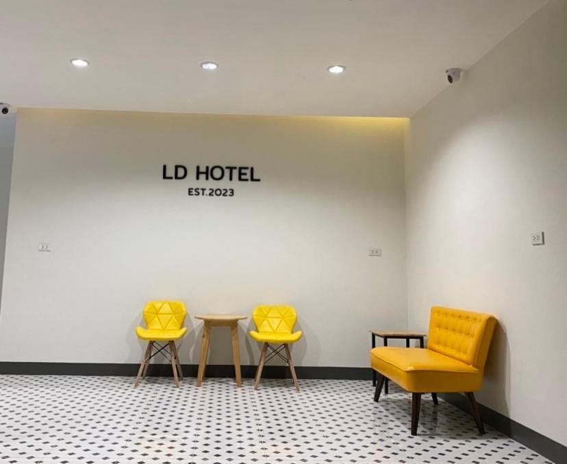 แอ่ว-ดีld Hotel&Residences Ngao Exterior photo